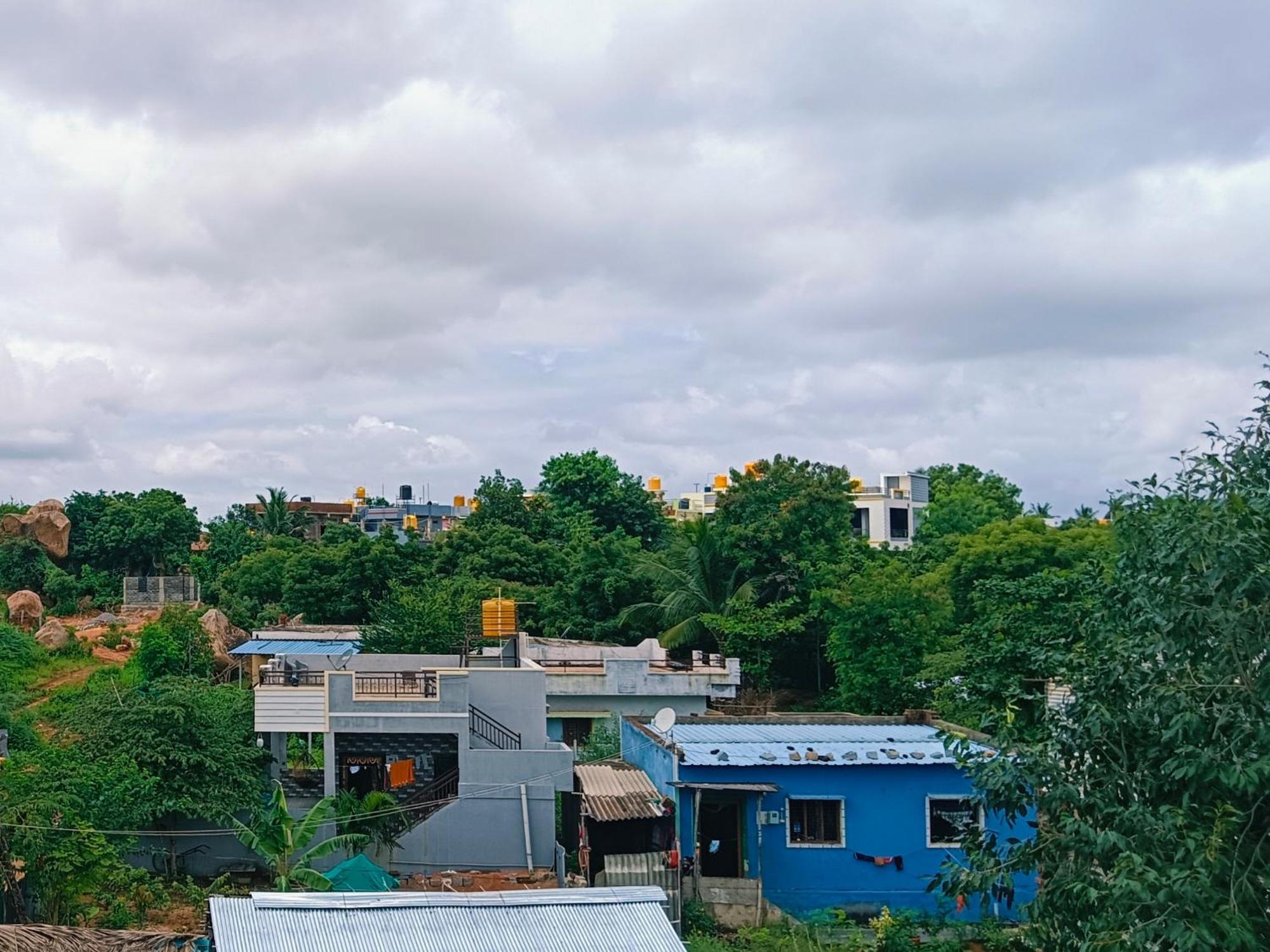 Hampi Anjana Home Stay Exterior photo